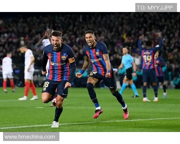 巴萨与尤文激战正酣手球争议引发球迷热议与讨论 巴萨与尤文激战正酣手球争议引发球迷热议与讨论